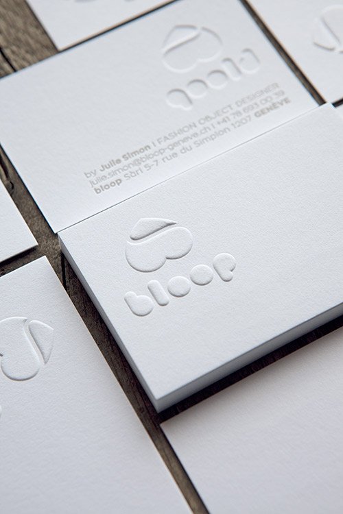 Cartes de visite en gaufrage pour une designer sur papier coton / letterpress business cards with embossing on front and warm gray on back side / printed by Cocorico Letterpress